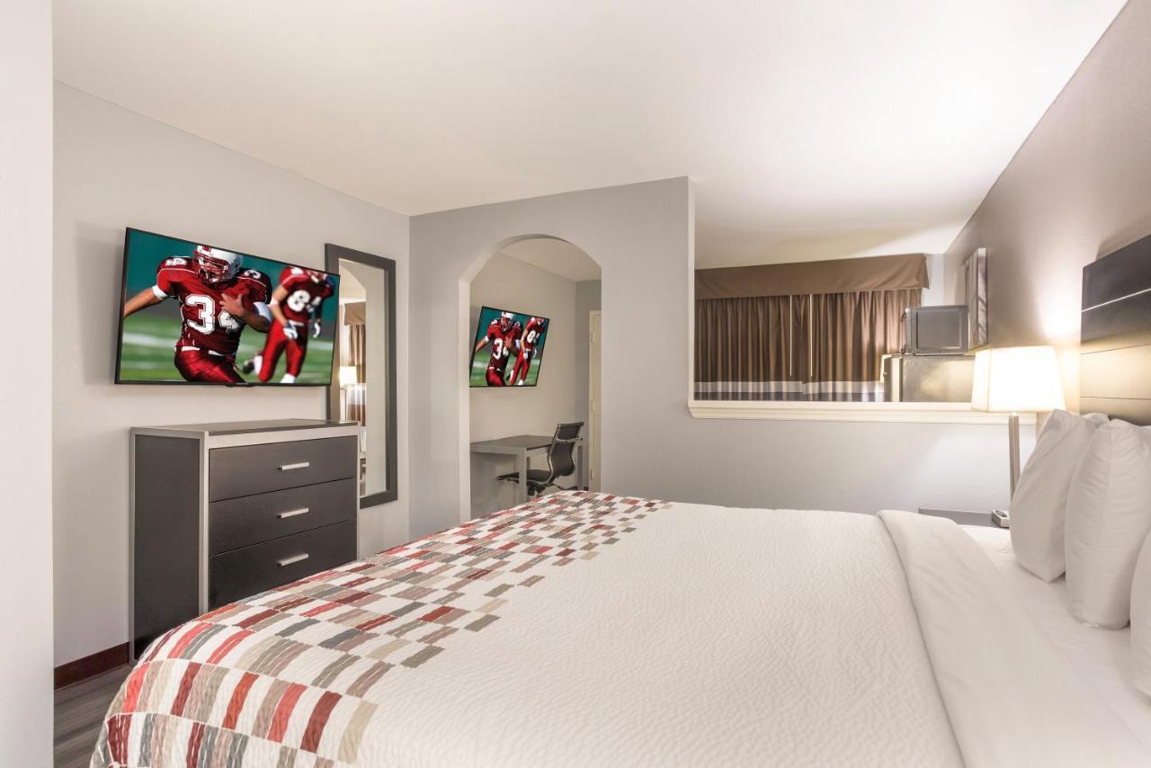 Red Roof Inn & Suites Athens, Al Eksteriør bilde
