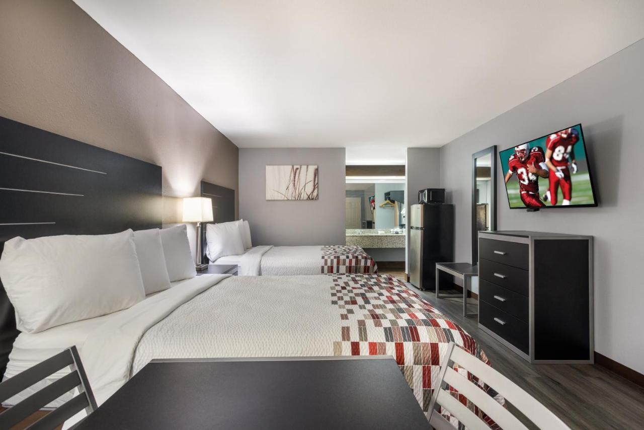 Red Roof Inn & Suites Athens, Al Eksteriør bilde